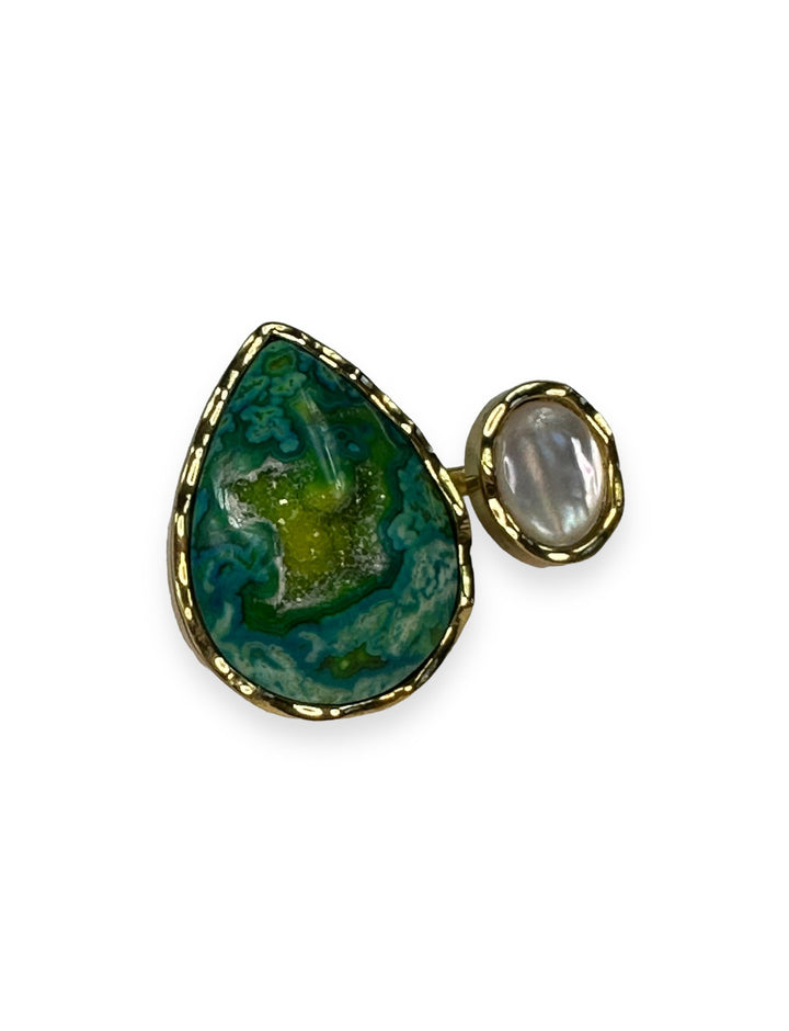 Fluted 2 Stone Ring in Gold with Druzy Agate and Mother of Pearl